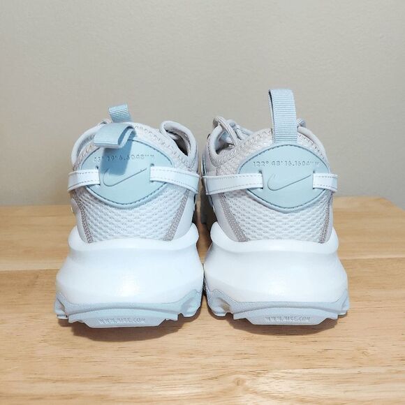 Nike TC 7900 Shoes Sail Light Orewood Taupe DD9682-102 Women's Size 9 - Picture 5 of 7
